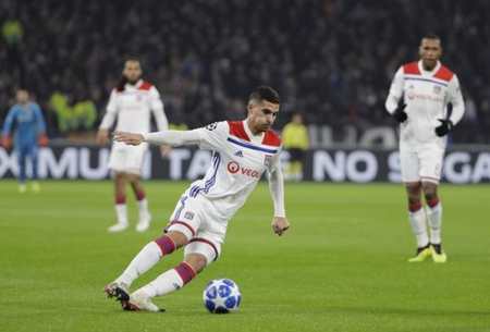 属俱乐部的 属俱乐部的